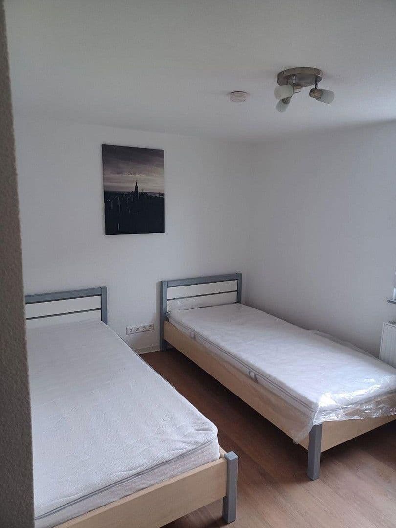 Prenájom bytu 4-izbový 80 m², Großbottwar, Bádensko-Wurttembersko Prenájom bytu 4-izbový 80 m², Großbottwar, Bádensko-Wurttembersko