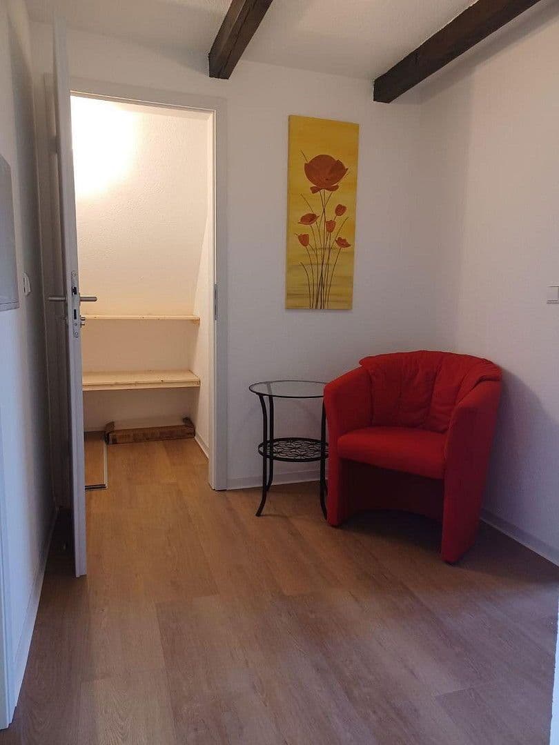 Prenájom bytu 4-izbový 80 m², Großbottwar, Bádensko-Wurttembersko Prenájom bytu 4-izbový 80 m², Großbottwar, Bádensko-Wurttembersko