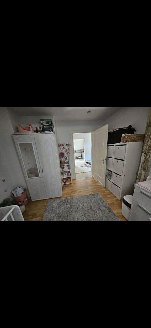 Prenájom bytu 3-izbový 90 m², Ebertstr. 93, Oberhausen, Severné Porýnie - Westfálsko Prenájom bytu 3-izbový 90 m², Ebertstr. 93, Oberhausen, Severné Porýnie - Westfálsko