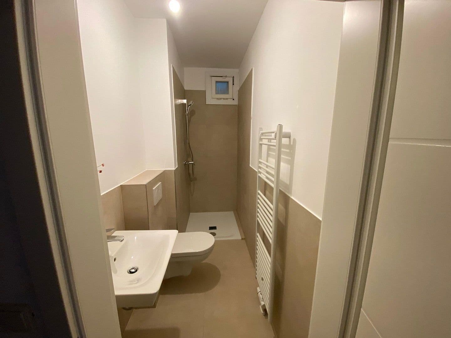 Prenájom bytu 1-izbový 30 m², Köln, Severné Porýnie - Westfálsko Prenájom bytu 1-izbový 30 m², Köln, Severné Porýnie - Westfálsko