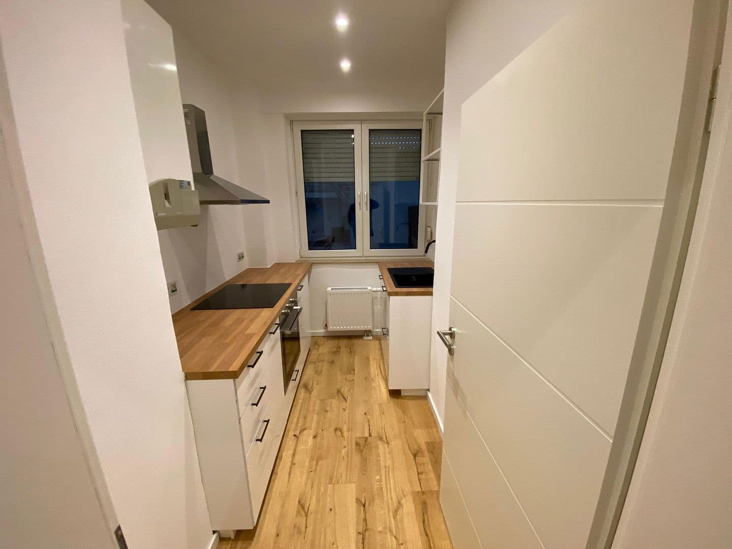 Prenájom bytu 1-izbový 30 m², Köln, Severné Porýnie - Westfálsko Prenájom bytu 1-izbový 30 m², Köln, Severné Porýnie - Westfálsko