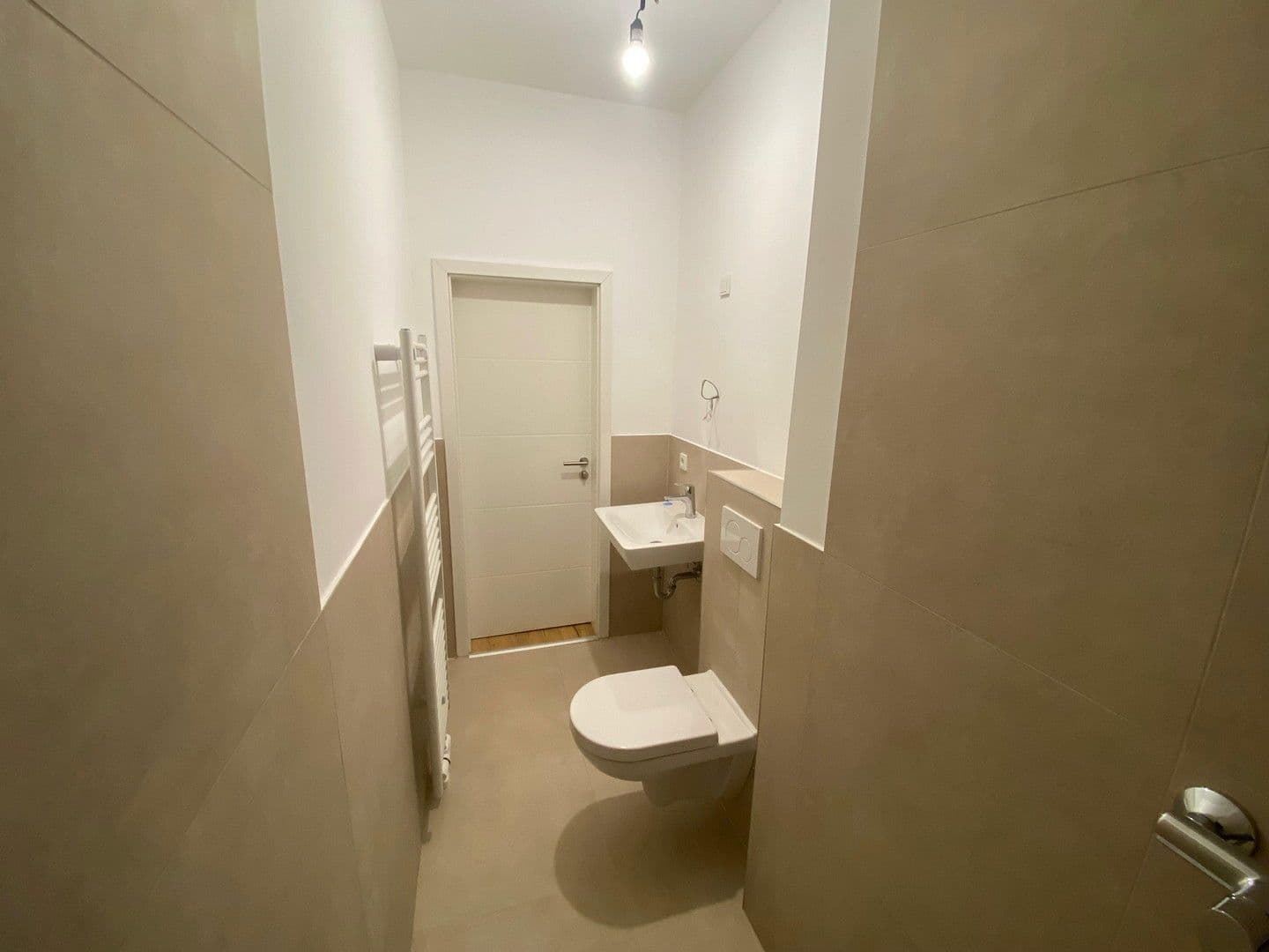 Prenájom bytu 1-izbový 30 m², Köln, Severné Porýnie - Westfálsko Prenájom bytu 1-izbový 30 m², Köln, Severné Porýnie - Westfálsko