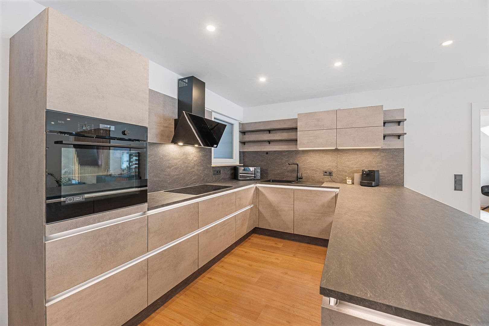 Predaj bytu 4-izbový 112 m², Grabenstr. 2, Hemsbach, Bádensko-Wurttembersko Predaj bytu 4-izbový 112 m², Grabenstr. 2, Hemsbach, Bádensko-Wurttembersko