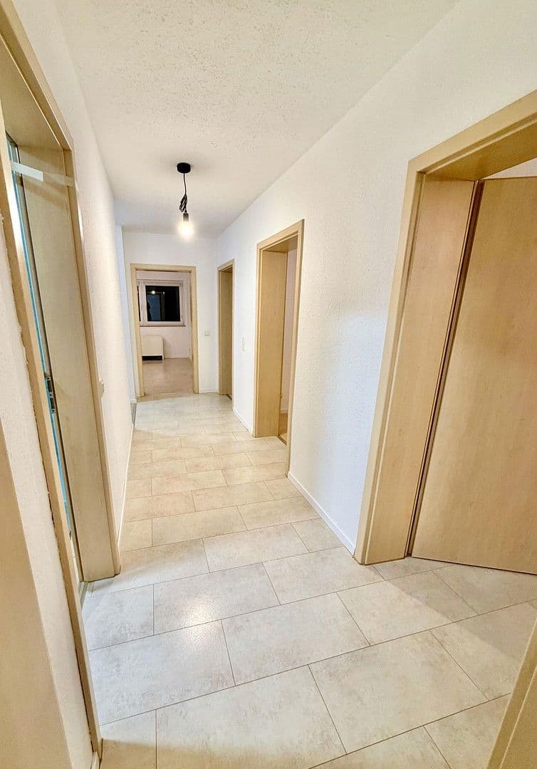 Prenájom bytu 4-izbový 91 m², Falkenhöhe 2, Gummersbach, Severné Porýnie - Westfálsko Prenájom bytu 4-izbový 91 m², Falkenhöhe 2, Gummersbach, Severné Porýnie - Westfálsko