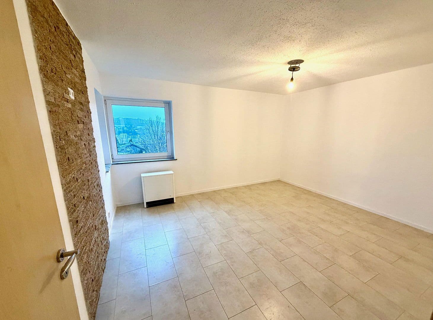 Prenájom bytu 4-izbový 91 m², Falkenhöhe 2, Gummersbach, Severné Porýnie - Westfálsko Prenájom bytu 4-izbový 91 m², Falkenhöhe 2, Gummersbach, Severné Porýnie - Westfálsko