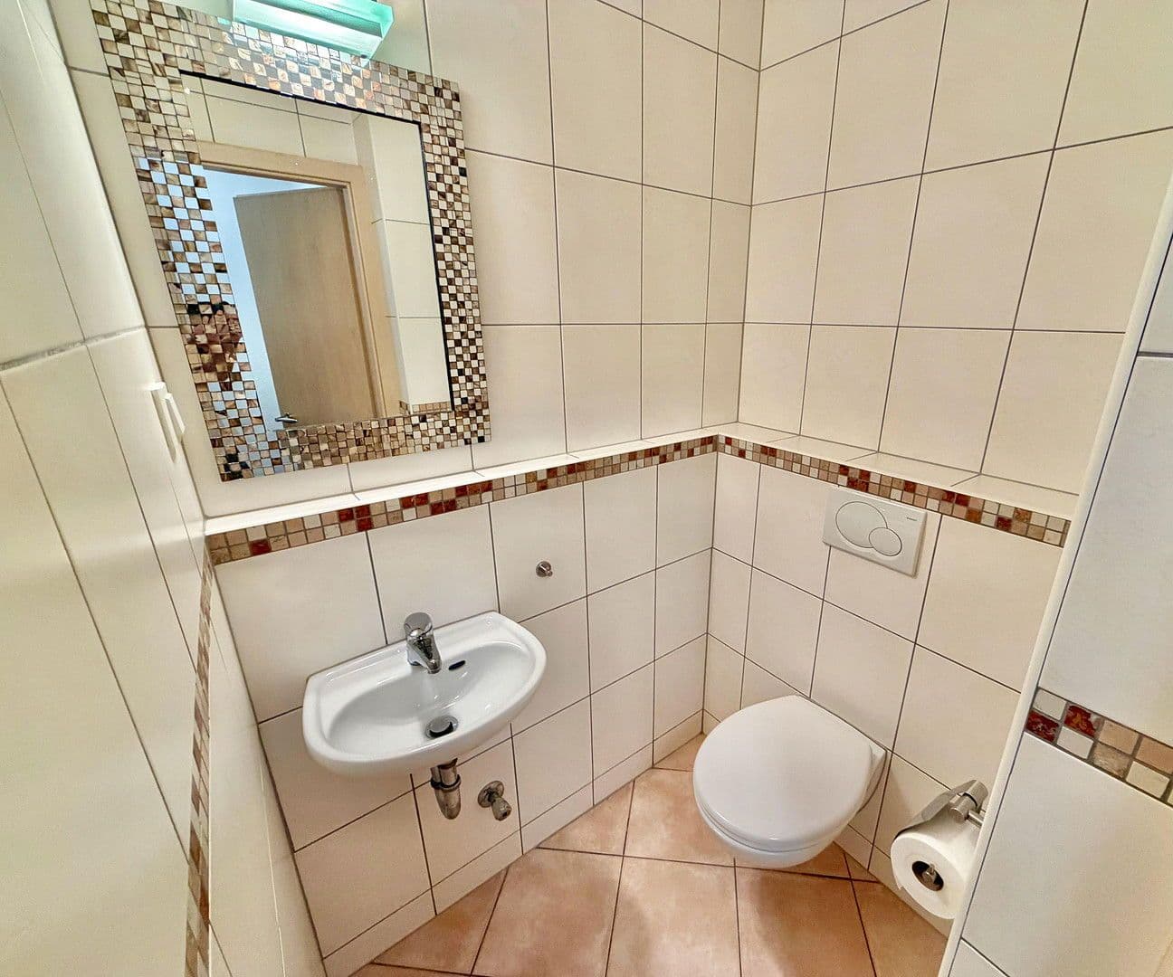 Prenájom bytu 4-izbový 91 m², Falkenhöhe 2, Gummersbach, Severné Porýnie - Westfálsko Prenájom bytu 4-izbový 91 m², Falkenhöhe 2, Gummersbach, Severné Porýnie - Westfálsko