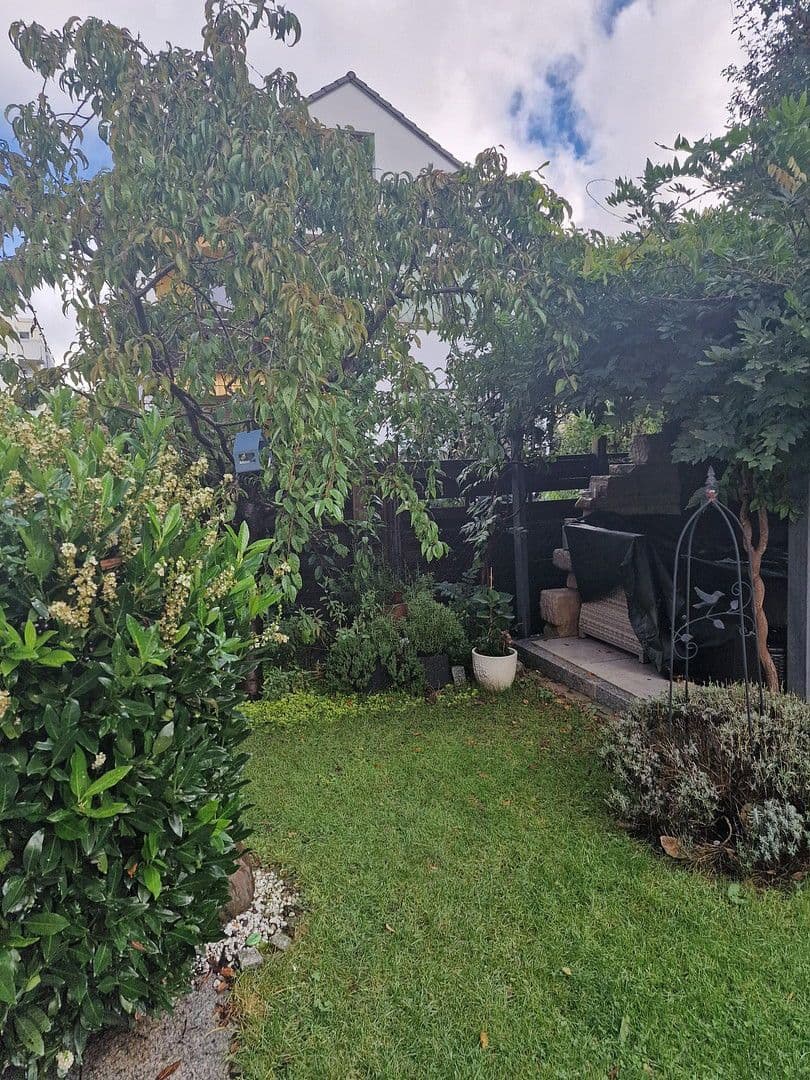 Predaj domu 142 m², pozemek 243 m², Germering, Bavorsko Predaj domu 142 m², pozemek 243 m², Germering, Bavorsko