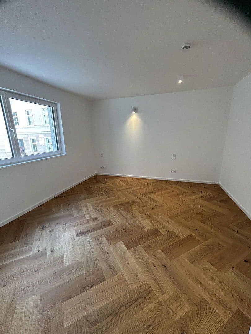 Prenájom bytu 2-izbový 76 m², Kidlerstraße 20a, München, Bavorsko Prenájom bytu 2-izbový 76 m², Kidlerstraße 20a, München, Bavorsko