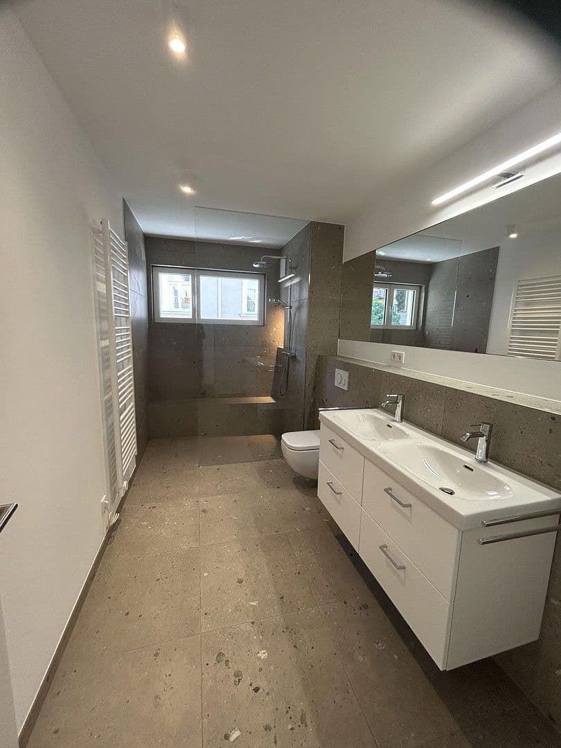 Prenájom bytu 2-izbový 76 m², Kidlerstraße 20a, München, Bavorsko Prenájom bytu 2-izbový 76 m², Kidlerstraße 20a, München, Bavorsko