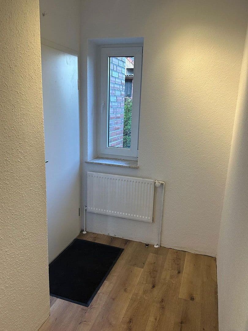 Prenájom bytu 2-izbový 62 m², Dorfstraße 29a, Bockhorn, Dolné Sasko Prenájom bytu 2-izbový 62 m², Dorfstraße 29a, Bockhorn, Dolné Sasko