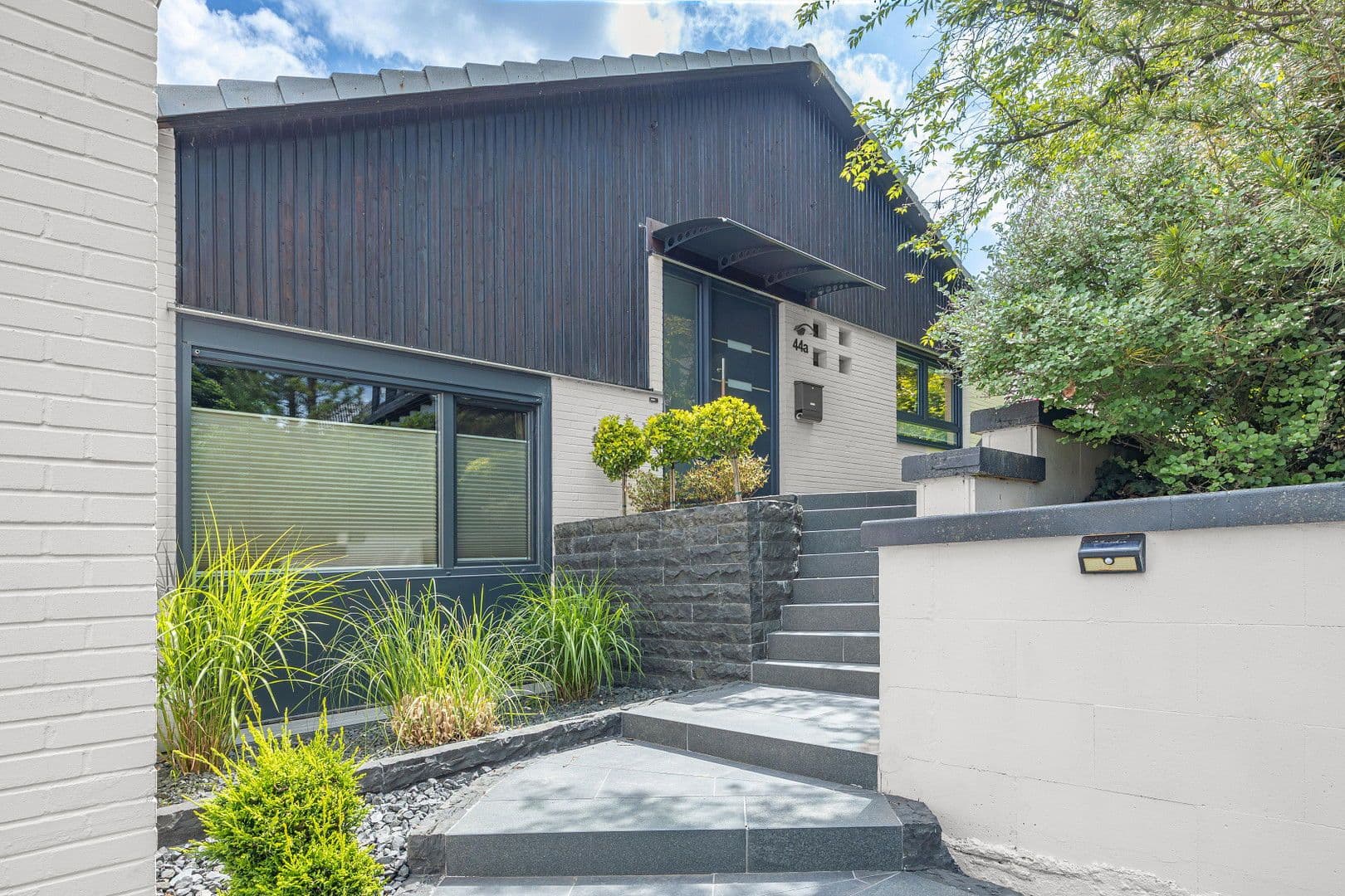 Predaj domu 122 m², pozemek 1.092 m², Seevetal, Dolné Sasko Predaj domu 122 m², pozemek 1.092 m², Seevetal, Dolné Sasko