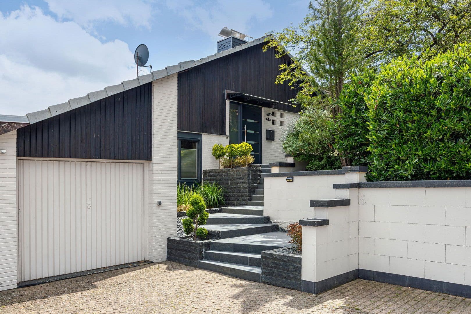 Predaj domu 122 m², pozemek 1.092 m², Seevetal, Dolné Sasko Predaj domu 122 m², pozemek 1.092 m², Seevetal, Dolné Sasko