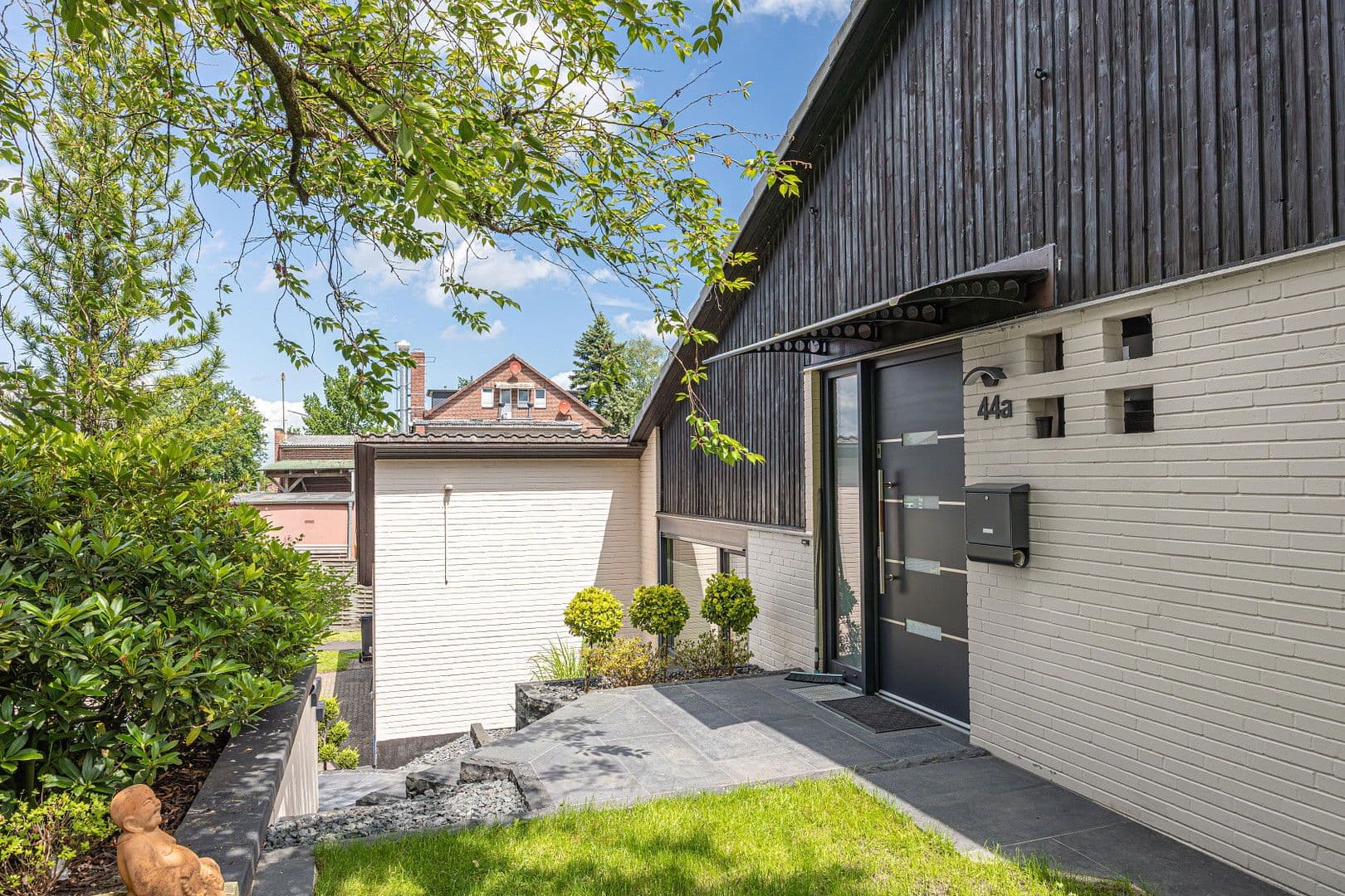 Predaj domu 122 m², pozemek 1.092 m², Seevetal, Dolné Sasko Predaj domu 122 m², pozemek 1.092 m², Seevetal, Dolné Sasko