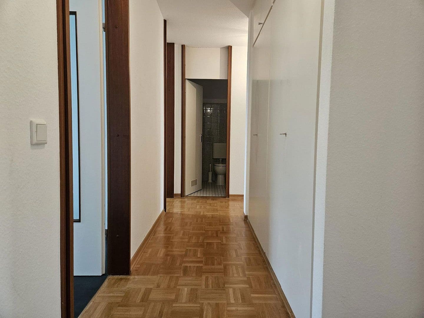 Prenájom bytu 3-izbový 75 m², Heiglhofstraße 80, München, Bavorsko Prenájom bytu 3-izbový 75 m², Heiglhofstraße 80, München, Bavorsko