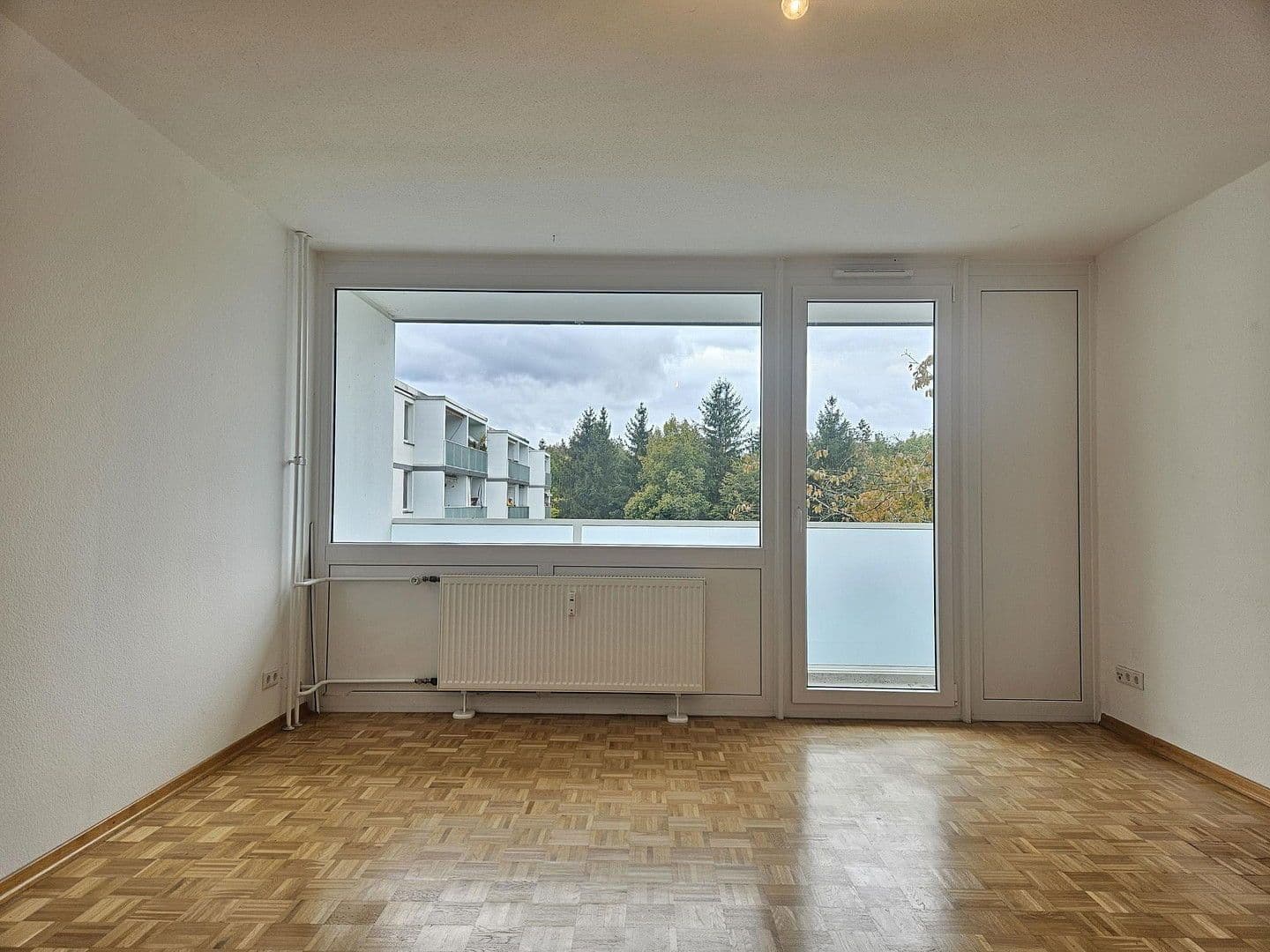 Prenájom bytu 3-izbový 75 m², Heiglhofstraße 80, München, Bavorsko Prenájom bytu 3-izbový 75 m², Heiglhofstraße 80, München, Bavorsko