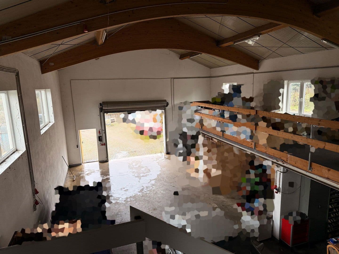 Prenájom nebytového priestoru 806 m², Wolpertshausen, Bádensko-Wurttembersko Prenájom nebytového priestoru 806 m², Wolpertshausen, Bádensko-Wurttembersko