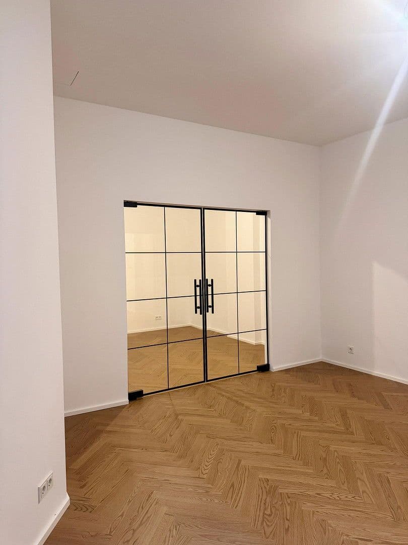 Predaj bytu 2-izbový 50 m², Graefestr. 78, Berlin, Berlín Predaj bytu 2-izbový 50 m², Graefestr. 78, Berlin, Berlín