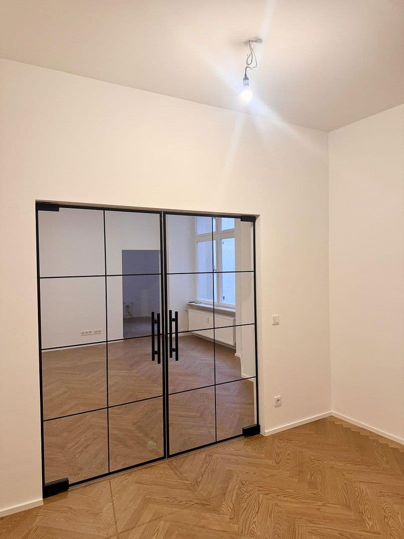 Predaj bytu 2-izbový 50 m², Graefestr. 78, Berlin, Berlín Predaj bytu 2-izbový 50 m², Graefestr. 78, Berlin, Berlín