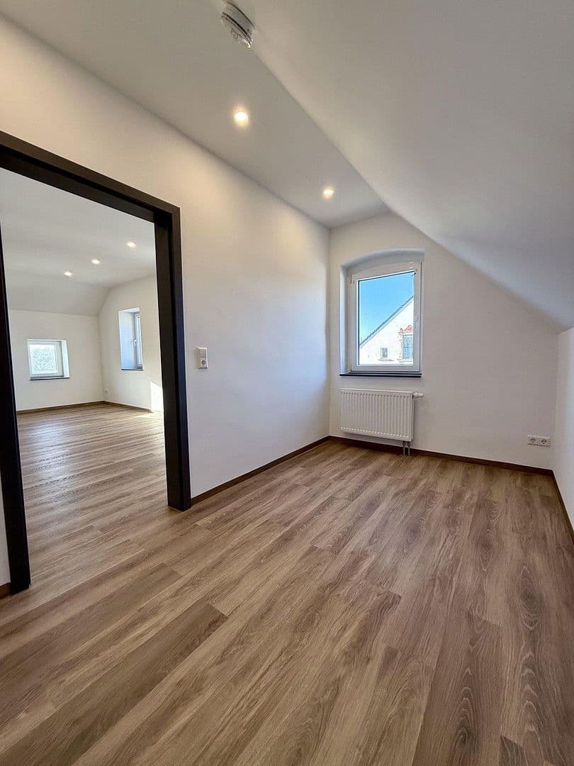 Prenájom bytu 2-izbový 53 m², Schäferstraße 1, Waldenburg, Sasko Prenájom bytu 2-izbový 53 m², Schäferstraße 1, Waldenburg, Sasko