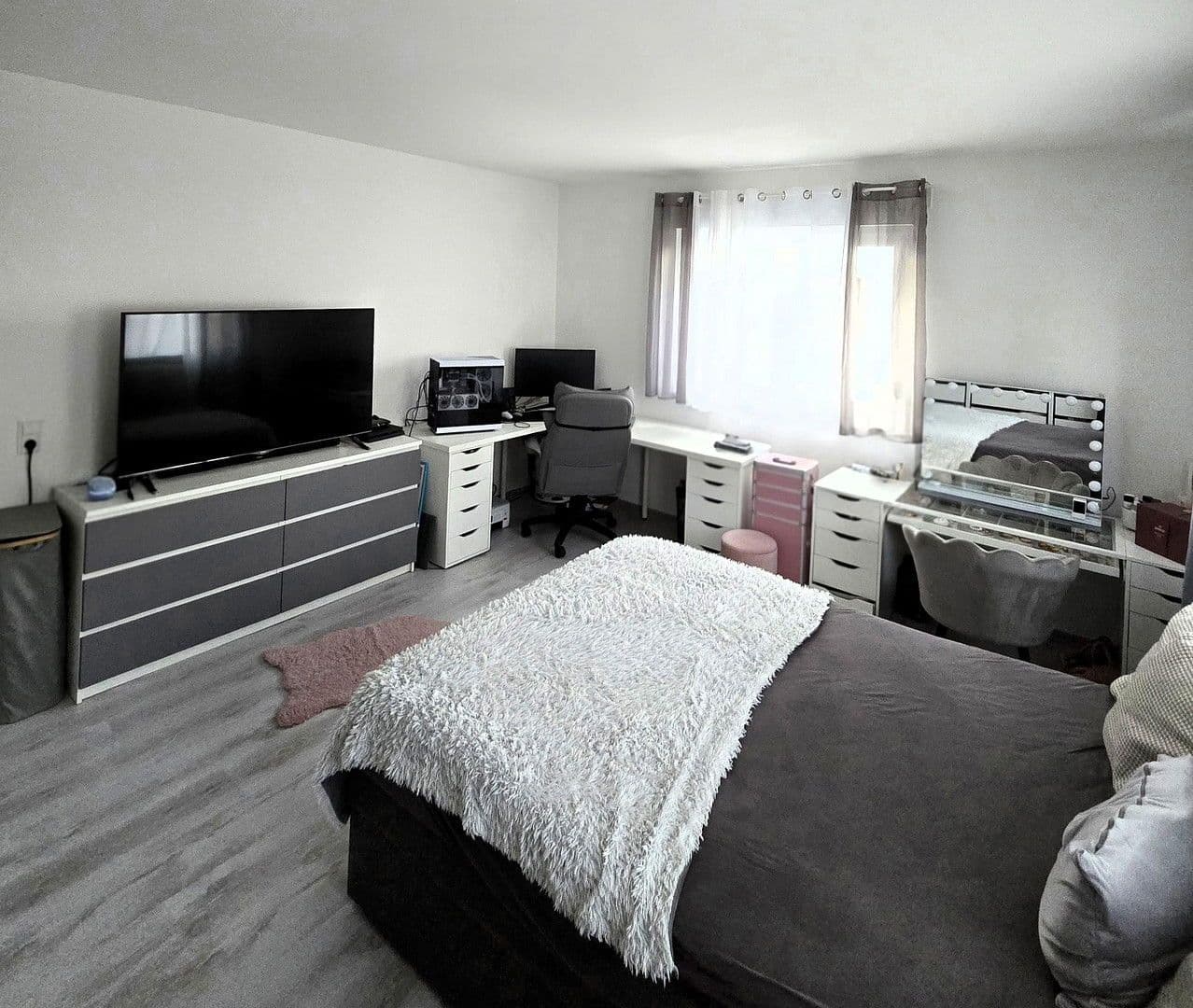 Predaj domu 306 m², pozemek 345 m², Großostheim, Bavorsko Predaj domu 306 m², pozemek 345 m², Großostheim, Bavorsko