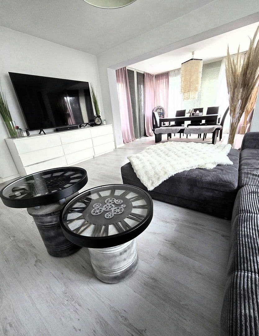 Predaj domu 306 m², pozemek 345 m², Großostheim, Bavorsko Predaj domu 306 m², pozemek 345 m², Großostheim, Bavorsko