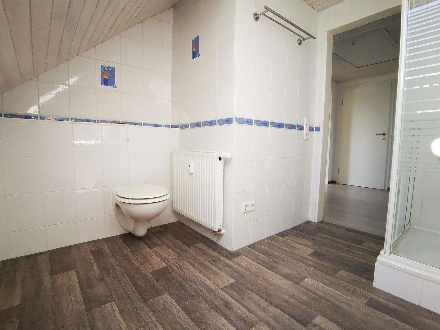 Predaj domu 306 m², pozemek 345 m², Großostheim, Bavorsko Predaj domu 306 m², pozemek 345 m², Großostheim, Bavorsko