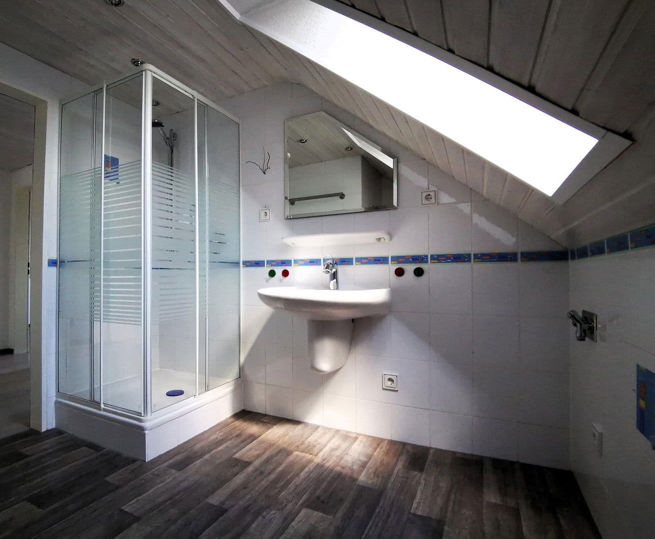 Predaj domu 306 m², pozemek 345 m², Großostheim, Bavorsko Predaj domu 306 m², pozemek 345 m², Großostheim, Bavorsko