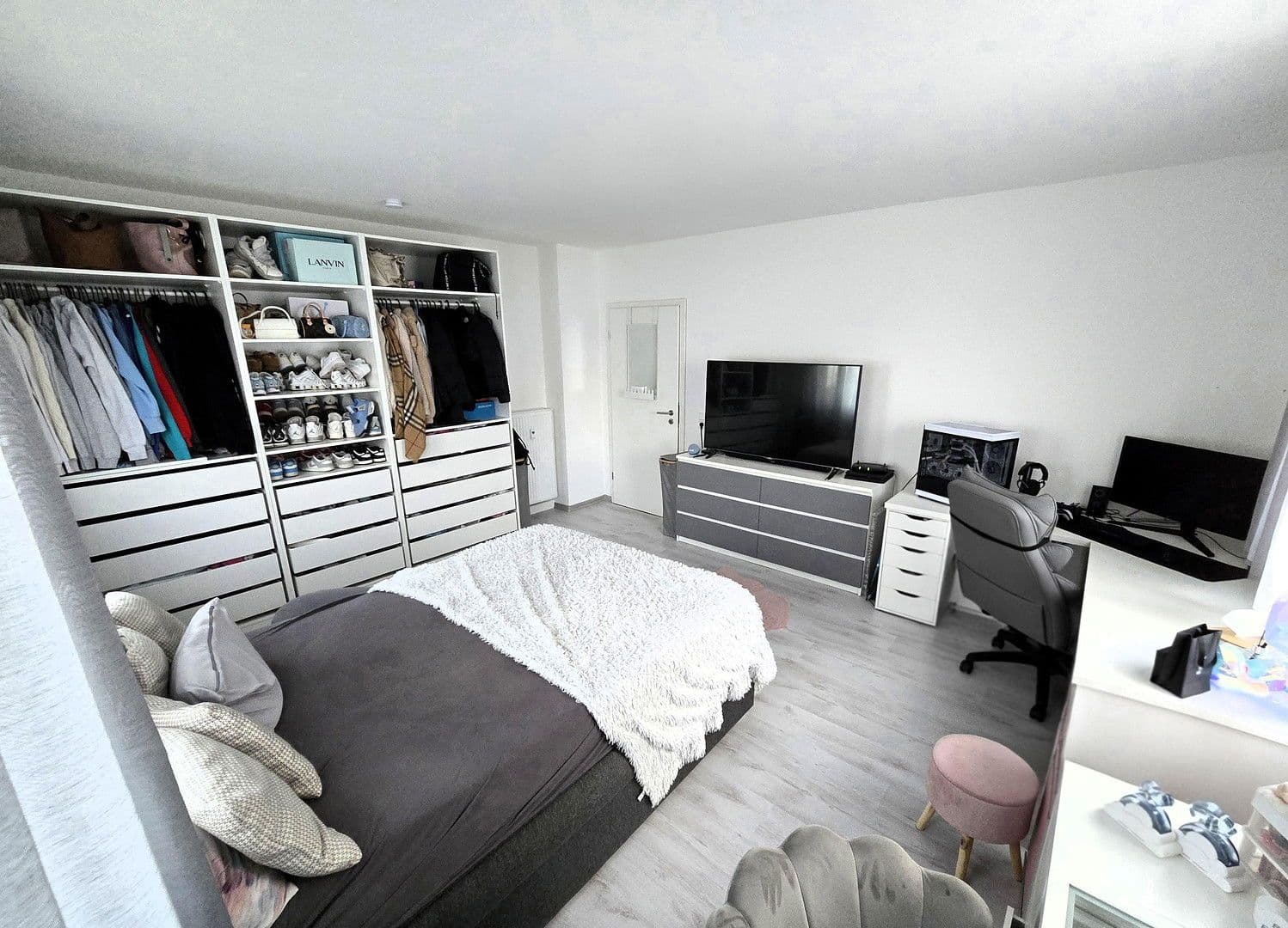 Predaj domu 306 m², pozemek 345 m², Großostheim, Bavorsko Predaj domu 306 m², pozemek 345 m², Großostheim, Bavorsko