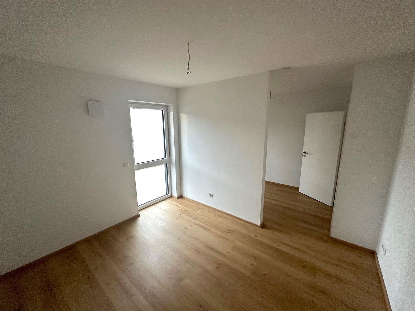 Prenájom bytu 3-izbový 83 m², Erlangen, Bavorsko Prenájom bytu 3-izbový 83 m², Erlangen, Bavorsko