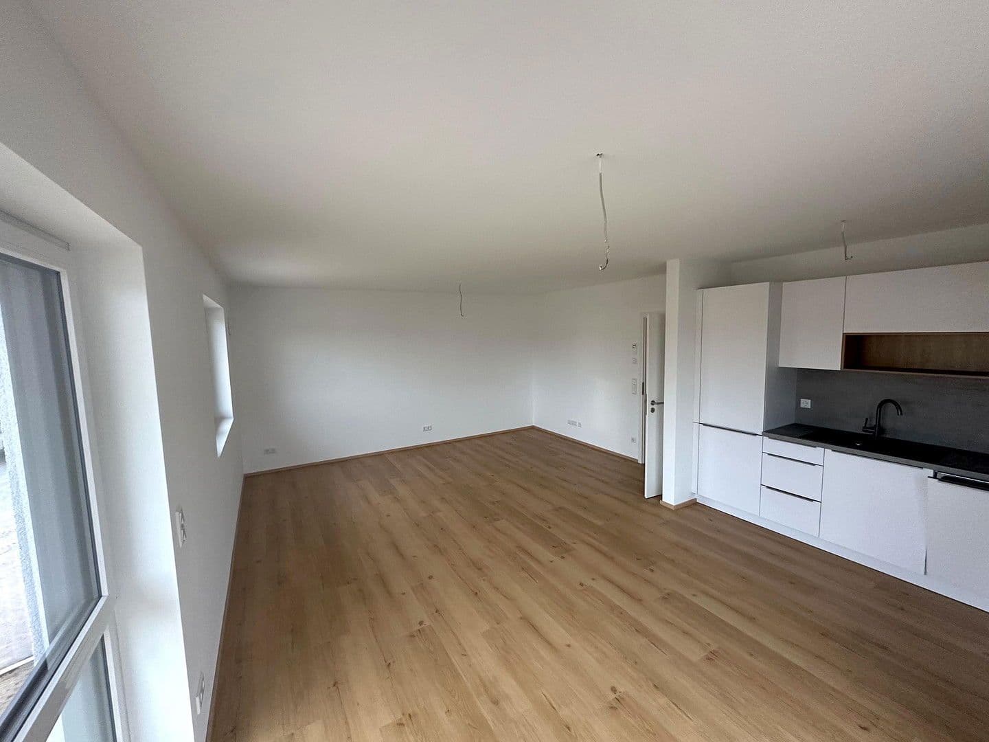 Prenájom bytu 3-izbový 83 m², Erlangen, Bavorsko Prenájom bytu 3-izbový 83 m², Erlangen, Bavorsko