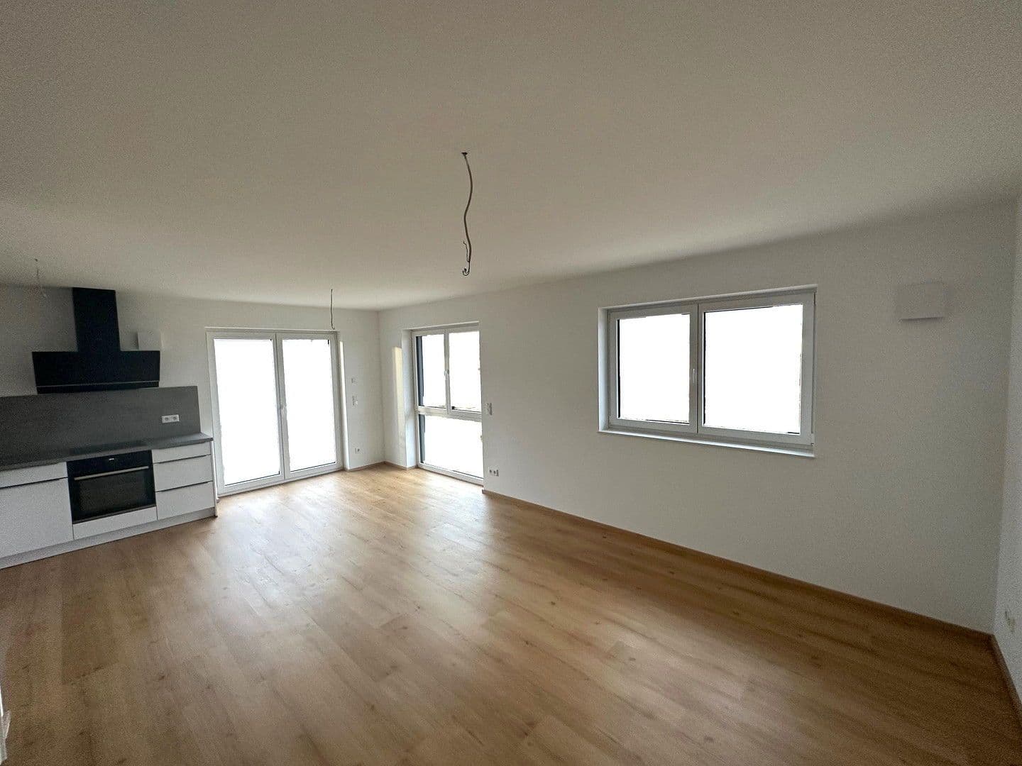 Prenájom bytu 3-izbový 83 m², Erlangen, Bavorsko Prenájom bytu 3-izbový 83 m², Erlangen, Bavorsko