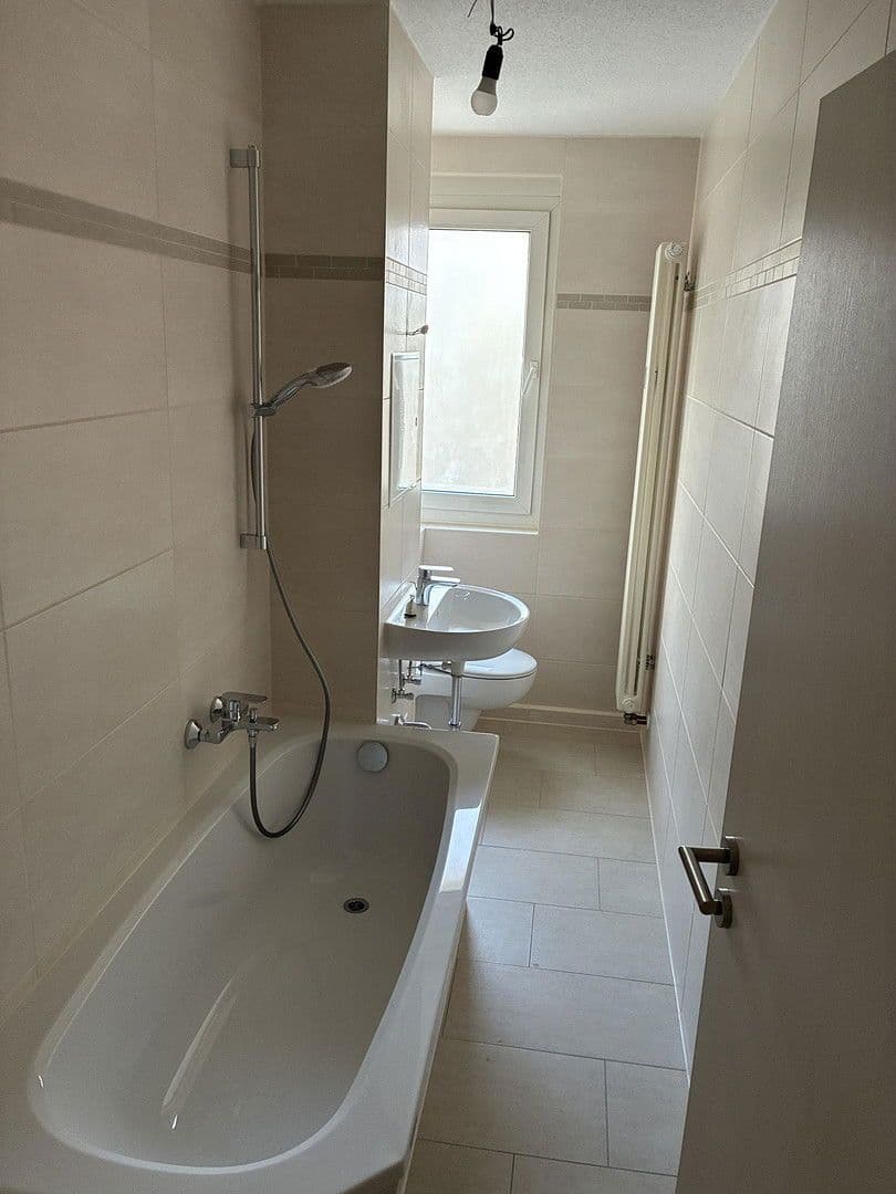 Prenájom bytu 3-izbový 63 m², Linzer Straße 45, Dessau-Roßlau, Sasko-Anhaltsko Prenájom bytu 3-izbový 63 m², Linzer Straße 45, Dessau-Roßlau, Sasko-Anhaltsko