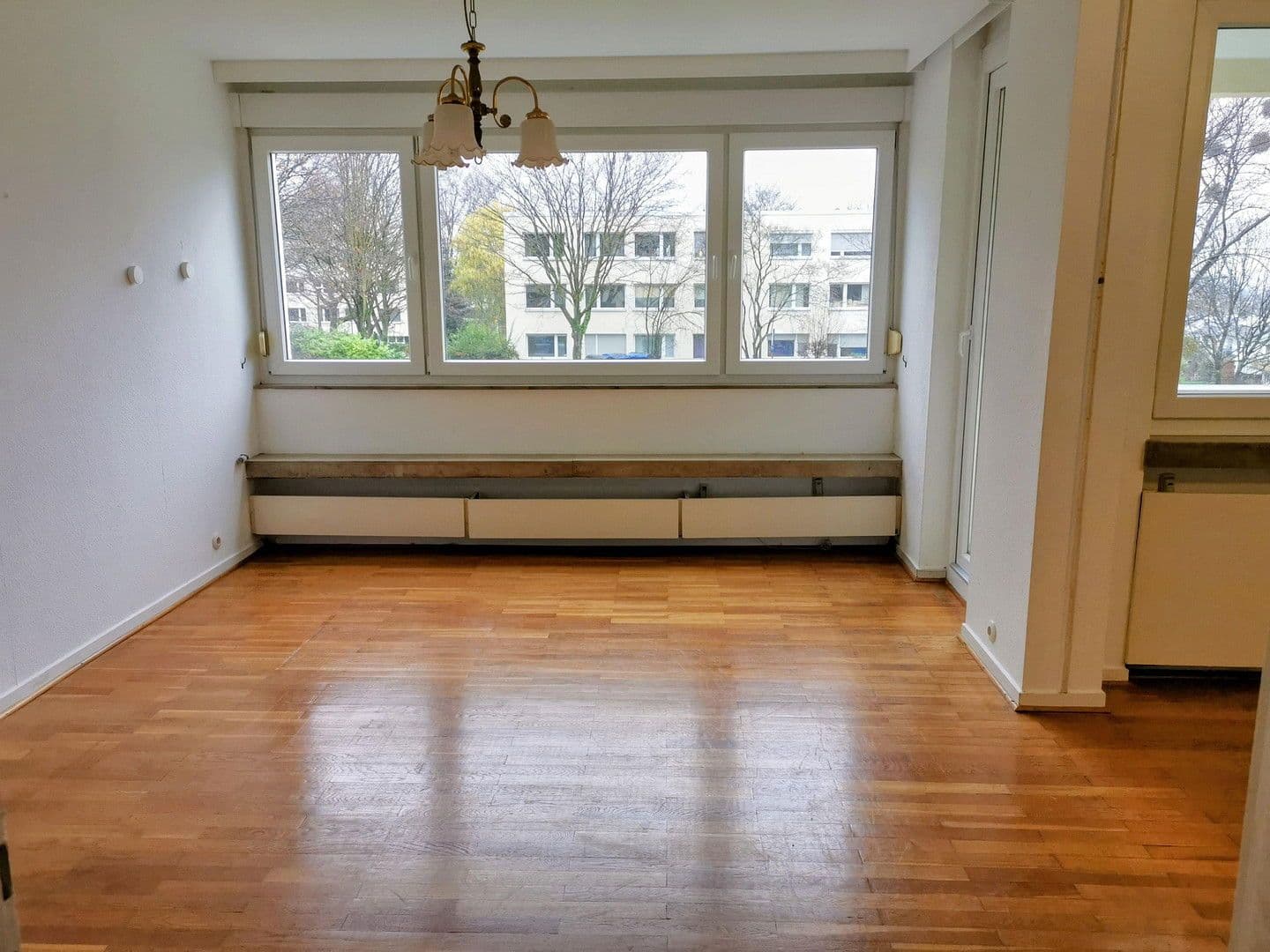 Predaj bytu 3-izbový 73 m², Bonn, Severné Porýnie - Westfálsko Predaj bytu 3-izbový 73 m², Bonn, Severné Porýnie - Westfálsko