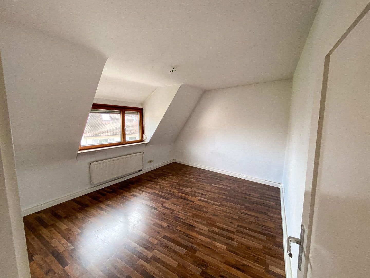 Prenájom bytu 2-izbový 45 m², Schwarenbergstraße 164, Stuttgart, Bádensko-Wurttembersko Prenájom bytu 2-izbový 45 m², Schwarenbergstraße 164, Stuttgart, Bádensko-Wurttembersko