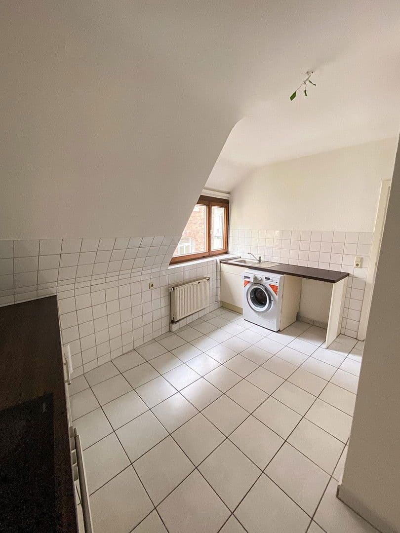 Prenájom bytu 2-izbový 45 m², Schwarenbergstraße 164, Stuttgart, Bádensko-Wurttembersko Prenájom bytu 2-izbový 45 m², Schwarenbergstraße 164, Stuttgart, Bádensko-Wurttembersko