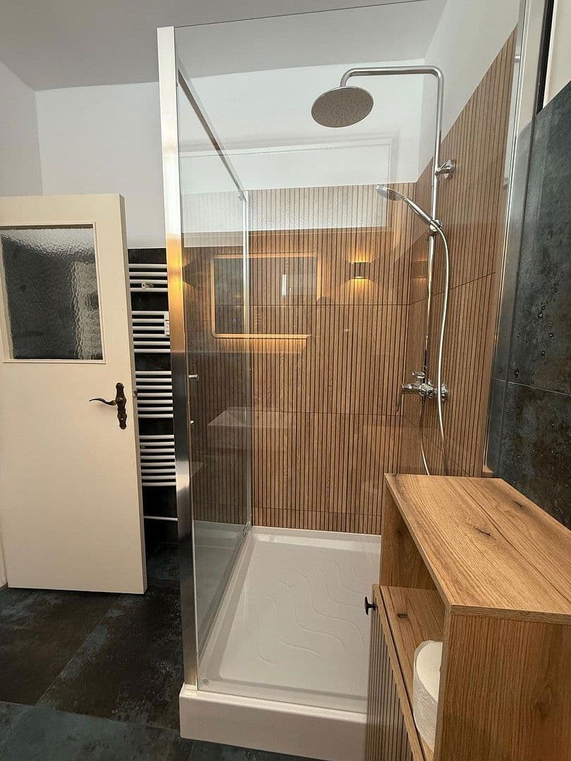 Prenájom bytu 2-izbový 46 m², Berlin, Berlín Prenájom bytu 2-izbový 46 m², Berlin, Berlín