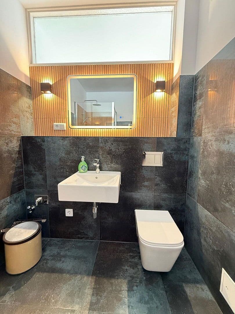 Prenájom bytu 2-izbový 46 m², Berlin, Berlín Prenájom bytu 2-izbový 46 m², Berlin, Berlín