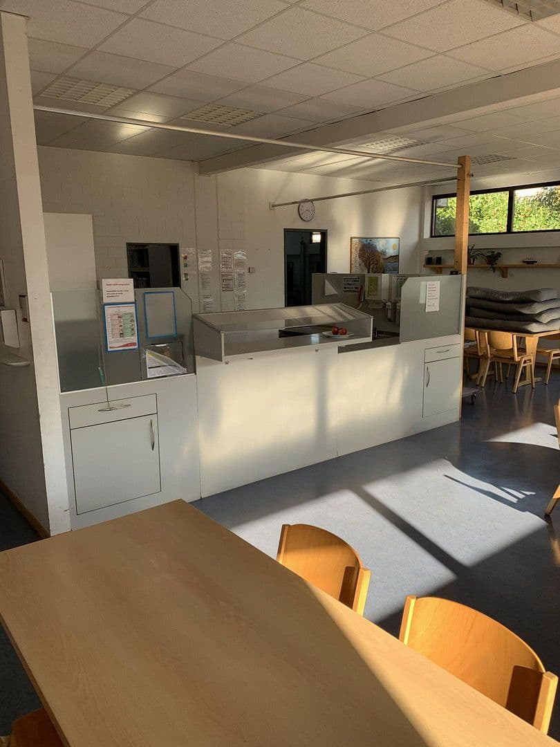 Prenájom nebytového priestoru 1.007 m², Waldstr 3, Lauchringen, Bádensko-Wurttembersko Prenájom nebytového priestoru 1.007 m², Waldstr 3, Lauchringen, Bádensko-Wurttembersko