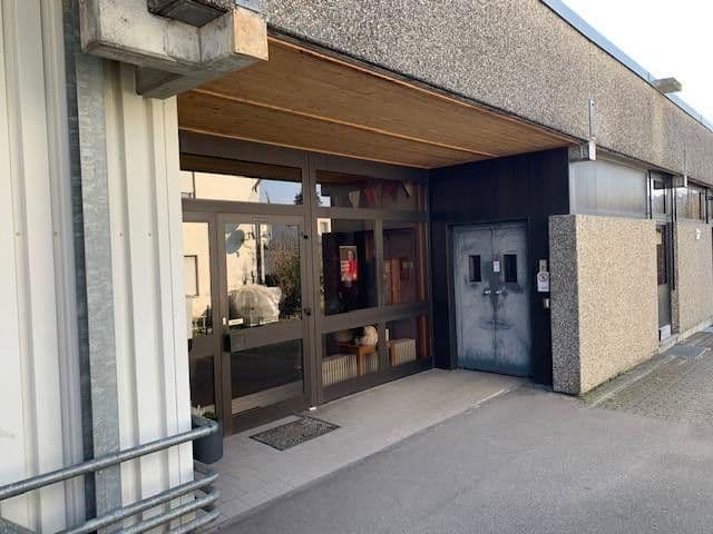 Prenájom nebytového priestoru 1.007 m², Waldstr 3, Lauchringen, Bádensko-Wurttembersko Prenájom nebytového priestoru 1.007 m², Waldstr 3, Lauchringen, Bádensko-Wurttembersko