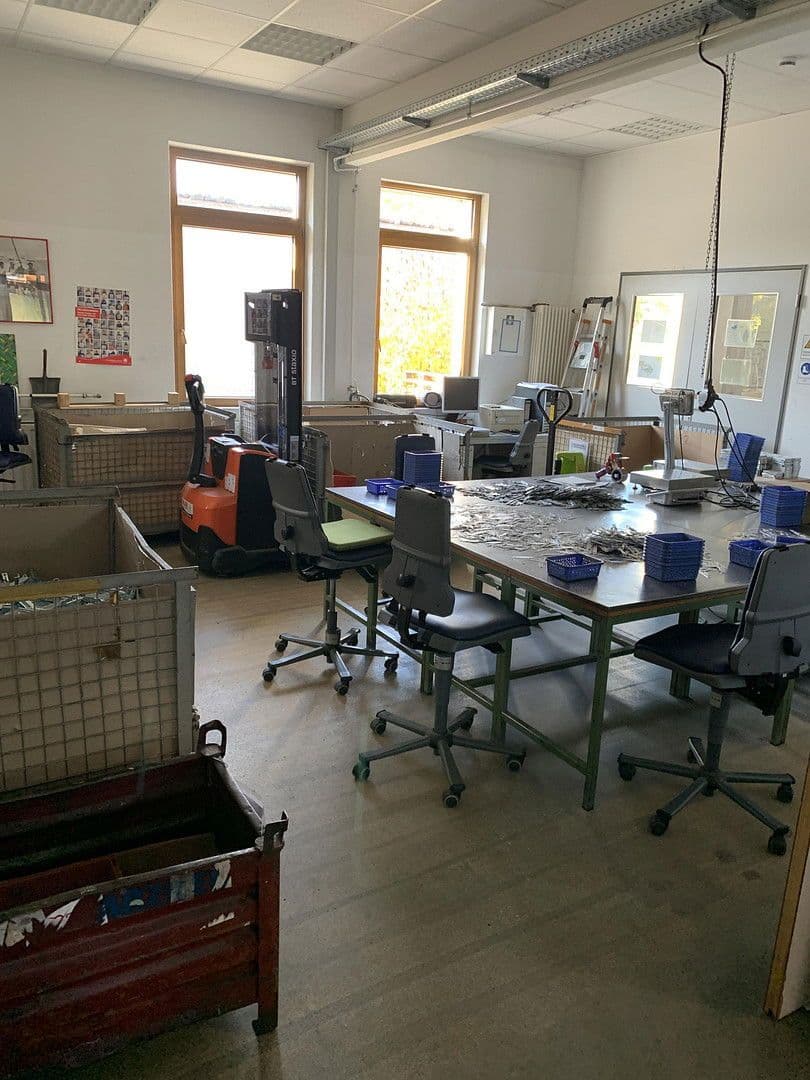 Prenájom nebytového priestoru 1.007 m², Waldstr 3, Lauchringen, Bádensko-Wurttembersko Prenájom nebytového priestoru 1.007 m², Waldstr 3, Lauchringen, Bádensko-Wurttembersko