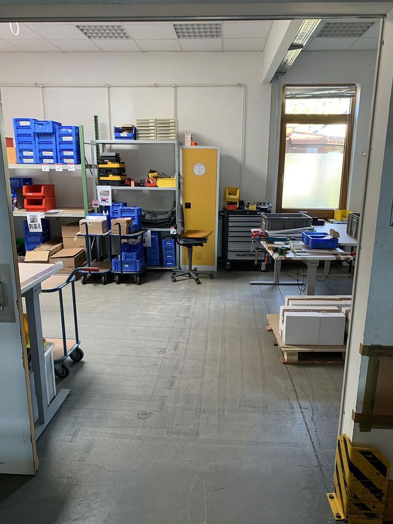 Prenájom nebytového priestoru 1.007 m², Waldstr 3, Lauchringen, Bádensko-Wurttembersko Prenájom nebytového priestoru 1.007 m², Waldstr 3, Lauchringen, Bádensko-Wurttembersko