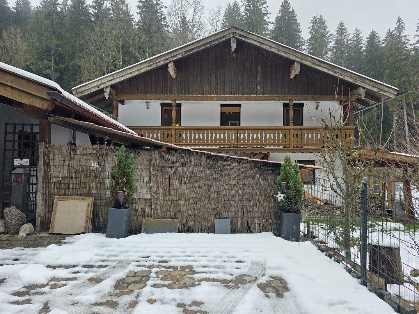 Predaj domu 180 m², pozemek 590 m², Fischbachau, Bavorsko Predaj domu 180 m², pozemek 590 m², Fischbachau, Bavorsko