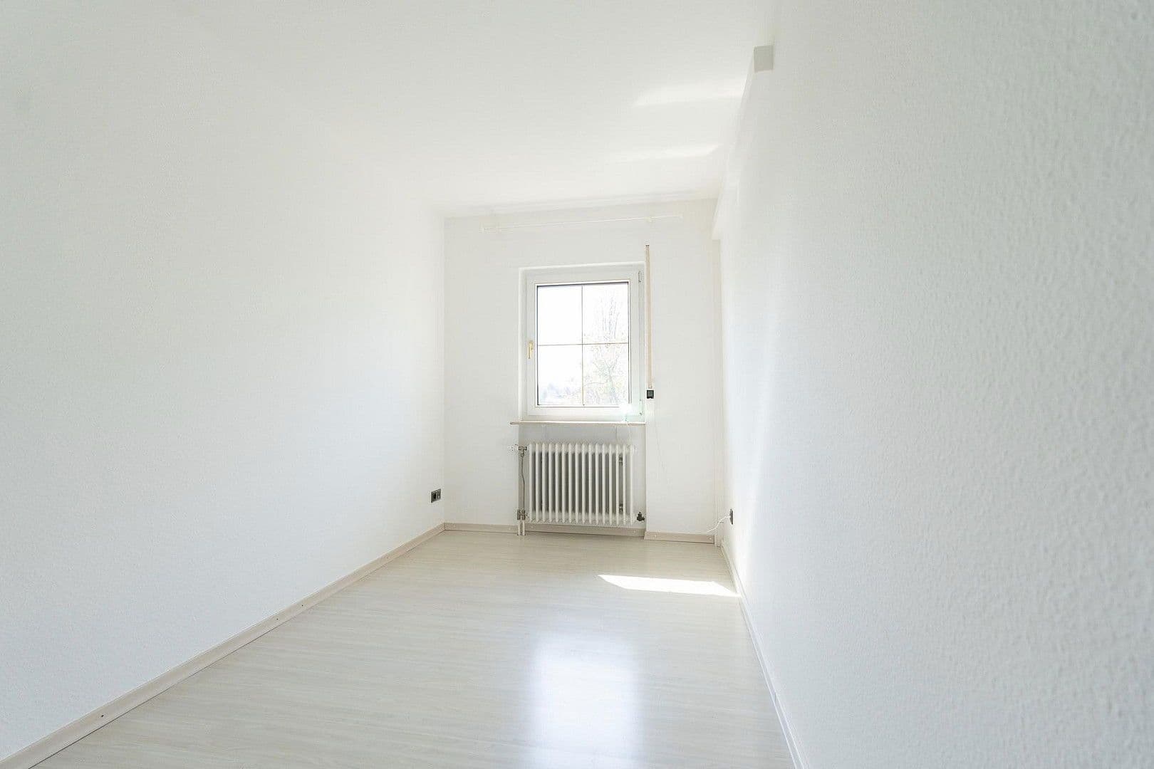 Prenájom domu 182 m², pozemek 257 m², Rodenbach, Hesensko Prenájom domu 182 m², pozemek 257 m², Rodenbach, Hesensko