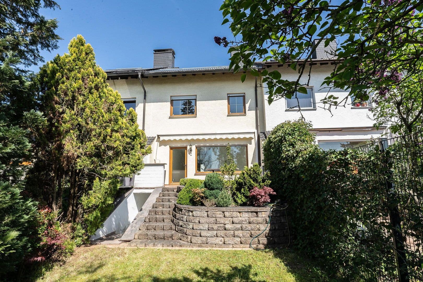 Prenájom domu 182 m², pozemek 257 m², Rodenbach, Hesensko Prenájom domu 182 m², pozemek 257 m², Rodenbach, Hesensko