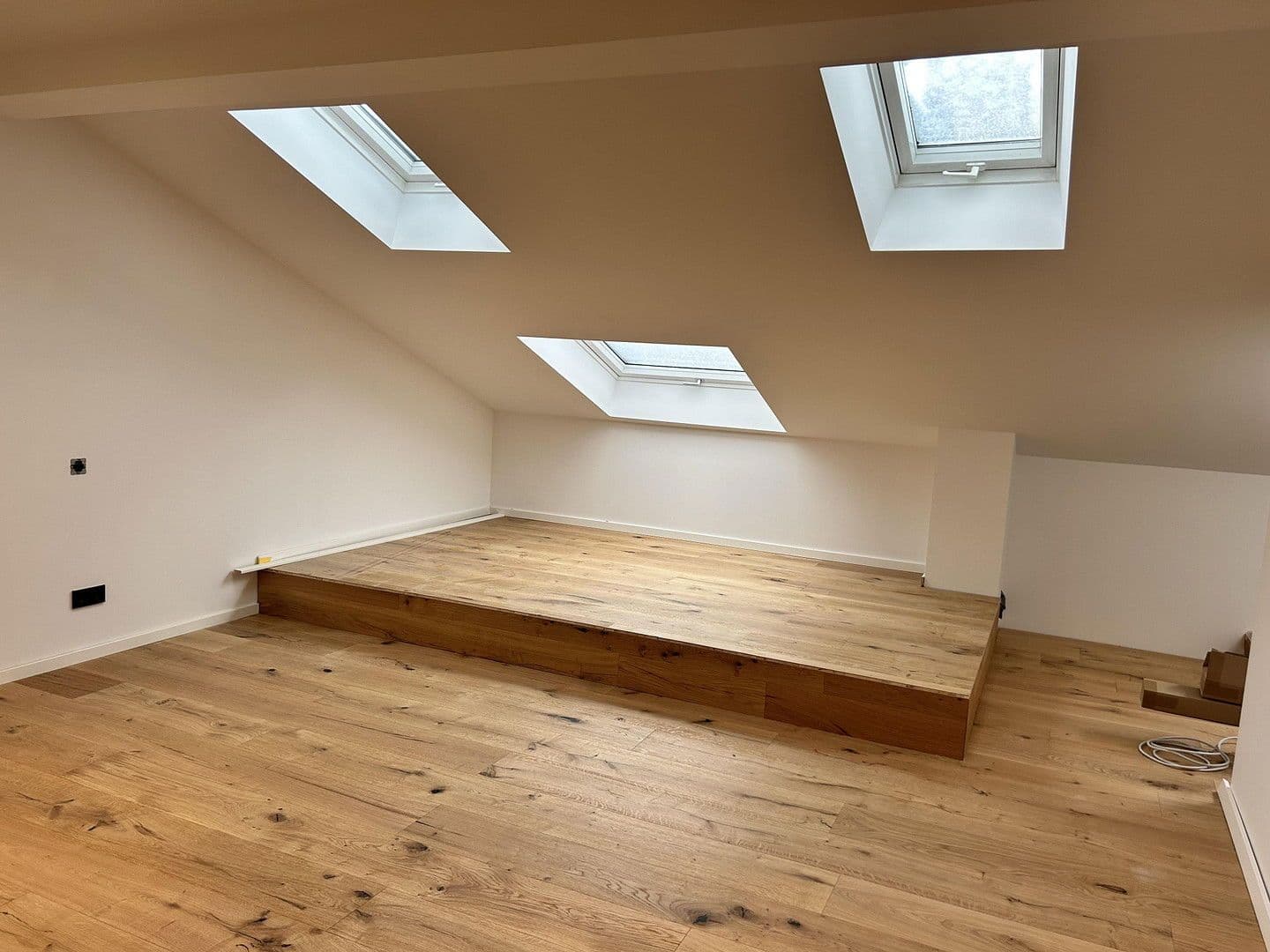 Predaj bytu 4-izbový 160 m², Lärchenweg 21, Bad Endorf, Bavorsko Predaj bytu 4-izbový 160 m², Lärchenweg 21, Bad Endorf, Bavorsko