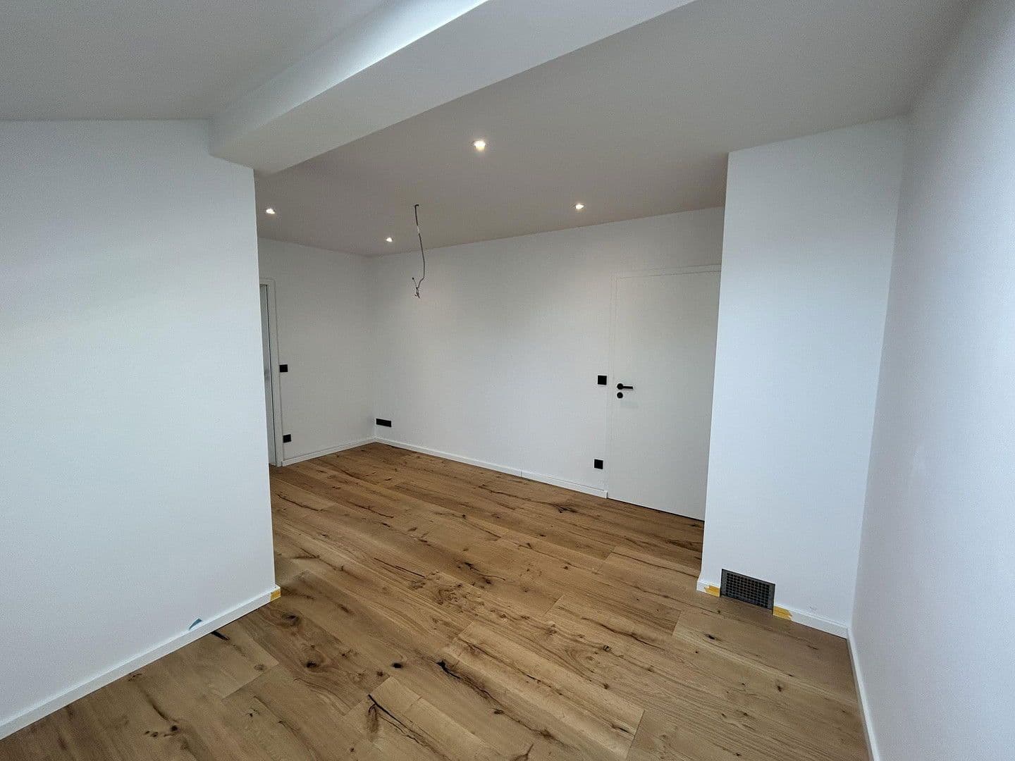 Predaj bytu 4-izbový 160 m², Lärchenweg 21, Bad Endorf, Bavorsko Predaj bytu 4-izbový 160 m², Lärchenweg 21, Bad Endorf, Bavorsko