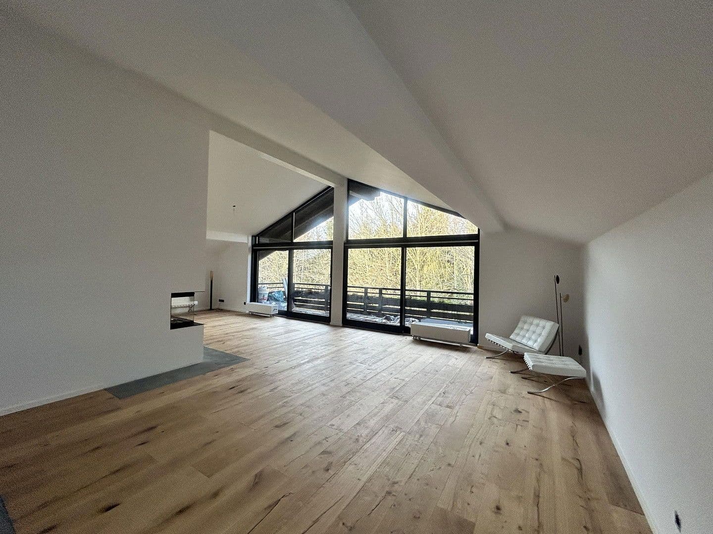 Predaj bytu 4-izbový 160 m², Lärchenweg 21, Bad Endorf, Bavorsko Predaj bytu 4-izbový 160 m², Lärchenweg 21, Bad Endorf, Bavorsko