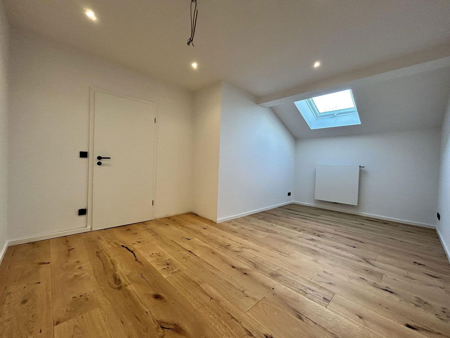 Predaj bytu 4-izbový 160 m², Lärchenweg 21, Bad Endorf, Bavorsko Predaj bytu 4-izbový 160 m², Lärchenweg 21, Bad Endorf, Bavorsko