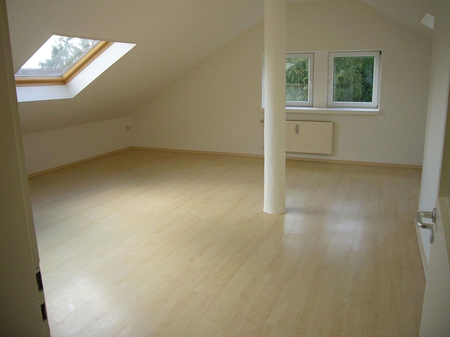 Prenájom bytu 3-izbový 70 m², Hauptstraß 56, Monschau, Severné Porýnie - Westfálsko Prenájom bytu 3-izbový 70 m², Hauptstraß 56, Monschau, Severné Porýnie - Westfálsko