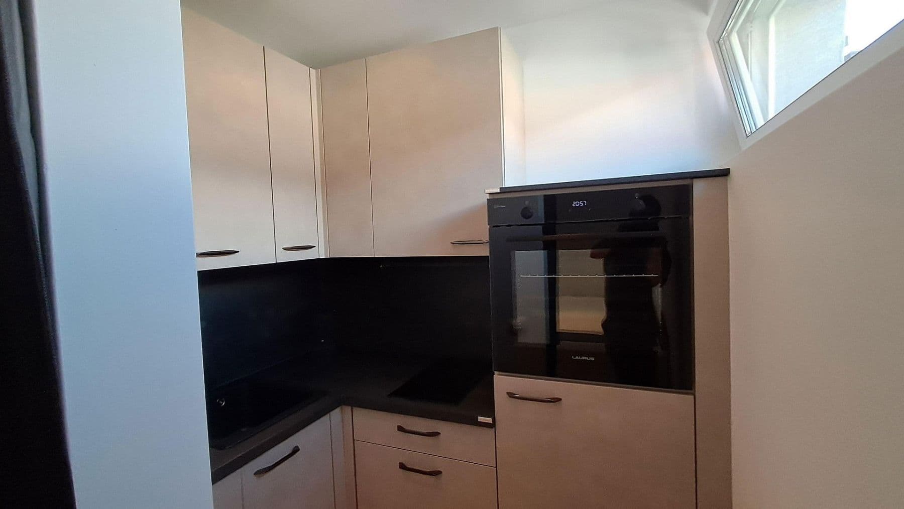 Prenájom bytu 1-izbový 32 m², Pacherstrasse 32, Innsbruck, Tirolsko Prenájom bytu 1-izbový 32 m², Pacherstrasse 32, Innsbruck, Tirolsko